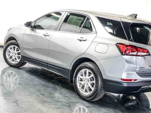 Certified 2024 Chevrolet Equinox LT FWD image 11