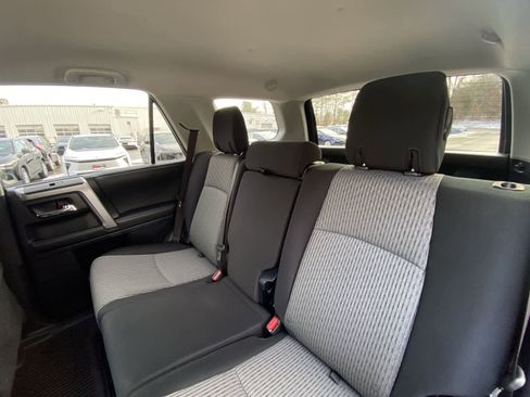 Used 2020 Toyota 4Runner SR5 image 24