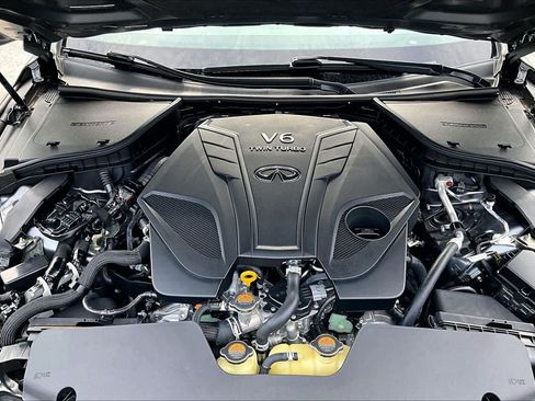 Used 2020 INFINITI Q50 Luxe w/ Essential Package (3.0T Luxe) RWD image 31