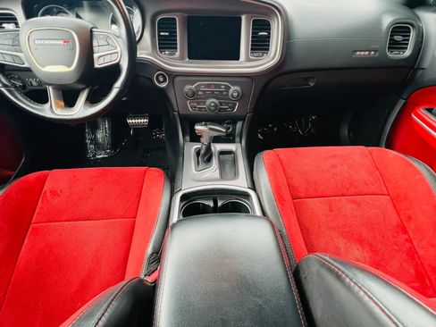 Used 2022 Dodge Charger Scat Pack w/ Plus Group RWD image 17