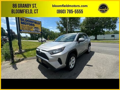 Used 2021 Toyota RAV4 LE AWD/4WD image 1