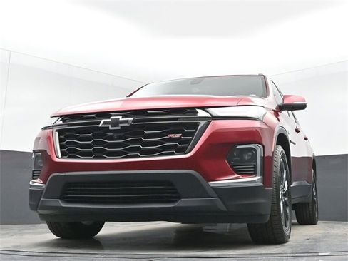 Used 2023 Chevrolet Traverse RS w/ LPO, Floor Liner Package image 38