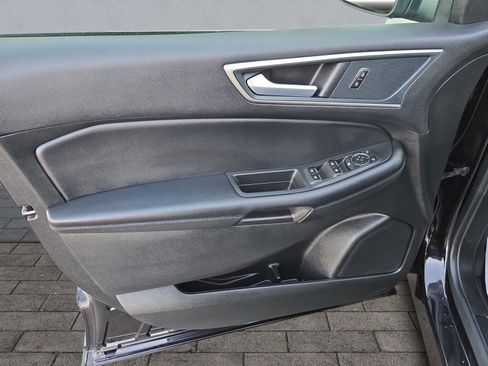 Certified 2024 Ford Edge SEL w/ Convenience Package image 10