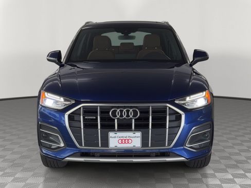 Used 2023 Audi Q5 2.0T Premium Plus w/ Premium Plus Package AWD/4WD image 6