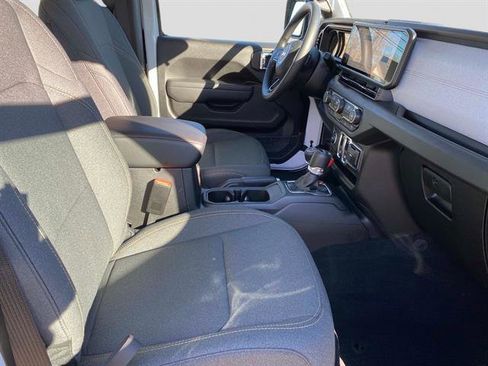 Certified 2025 Jeep Wrangler Sport image 23