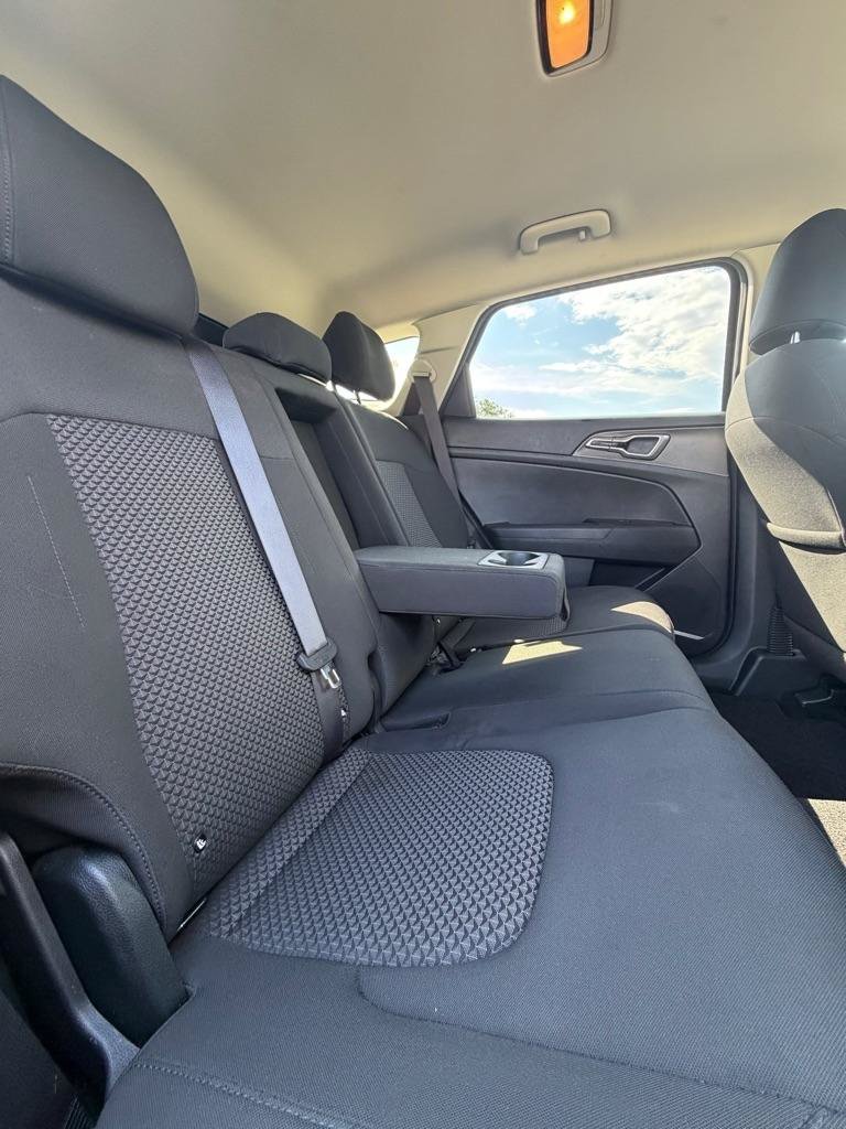 Used 2023 Kia Sportage LX FWD image 17