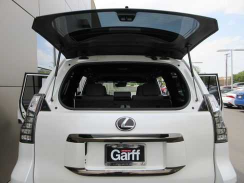 Used 2023 Lexus GX 460 w/ Black Line Special Edition AWD/4WD image 57