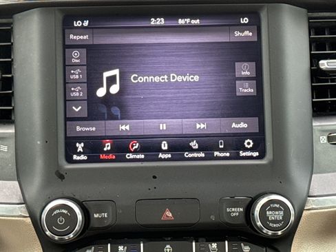 Used 2019 RAM 1500 Laramie image 22