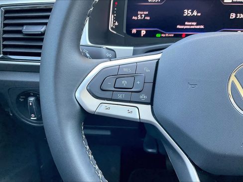 Certified 2023 Volkswagen Atlas SE image 24