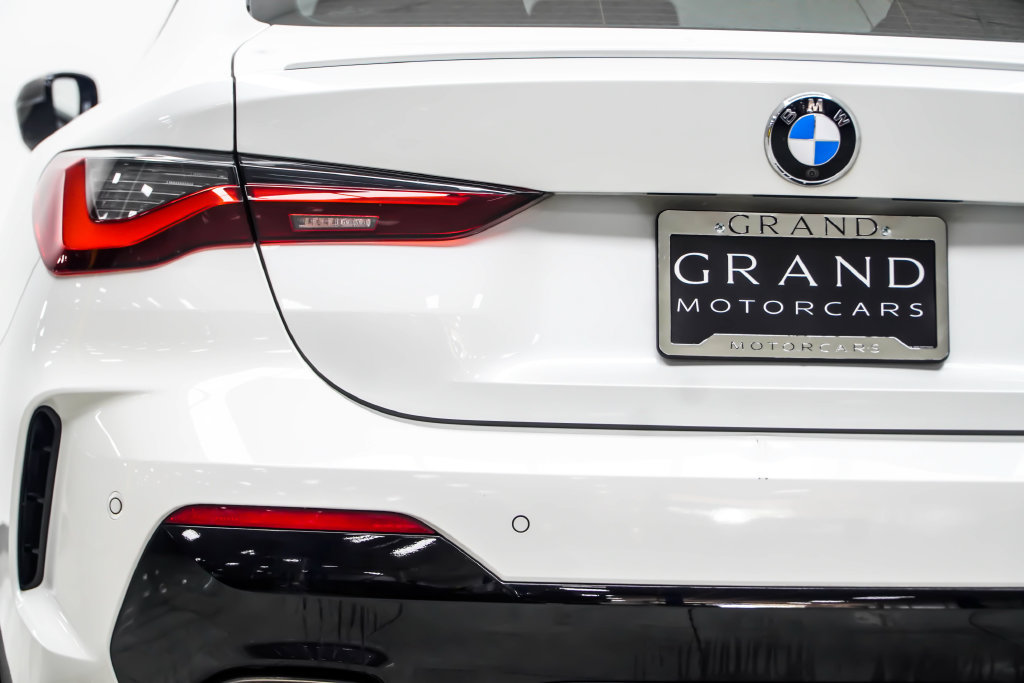 Used 2023 BMW M440i Coupe w/ Premium Package RWD image 17