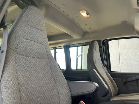 Used 2024 Chevrolet Express 3500 LT w/ LT Preferred Equipment Group RWD image 14