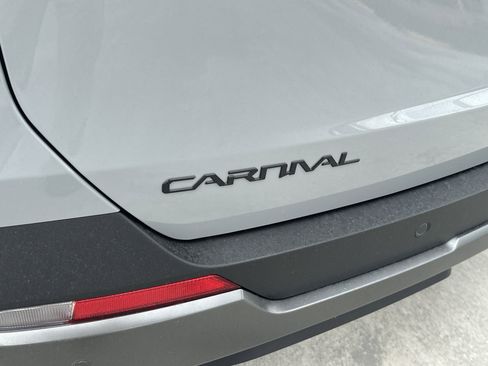 New 2026 Kia Carnival SX Prestige FWD image 9