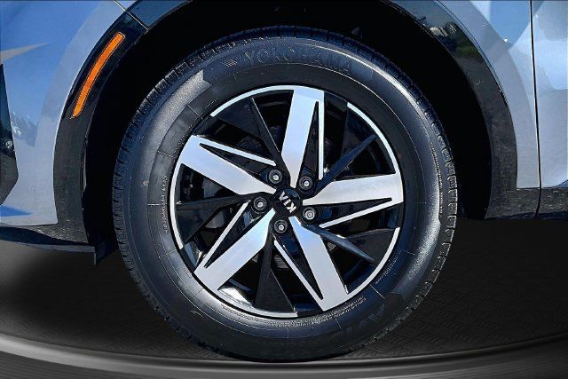 Used 2021 Kia Sorento EX w/ Panoramic Sunroof Package AWD/4WD image 32