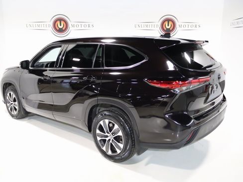 Used 2021 Toyota Highlander XLE image 69