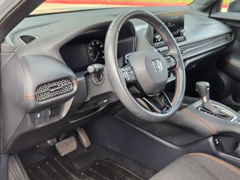 Used 2024 Honda HR-V Sport image 12