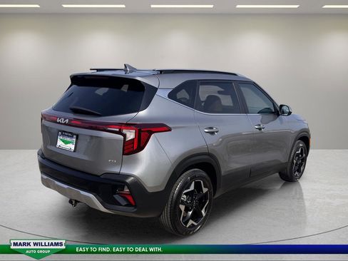 Used 2024 Kia Seltos EX image 4