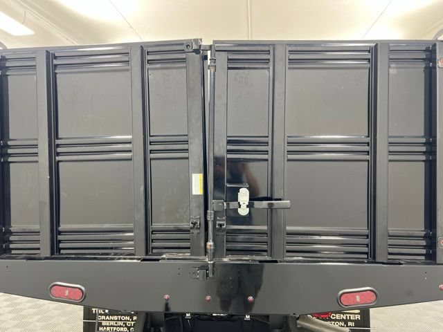New 2024 Ford F550 4x4 Regular Cab Super Duty image 7