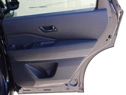 New 2025 Nissan Pathfinder SV w/ Cargo Package image 19