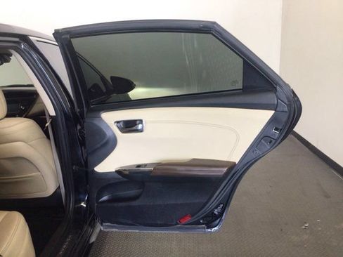 Used 2017 Toyota Avalon Limited FWD image 9