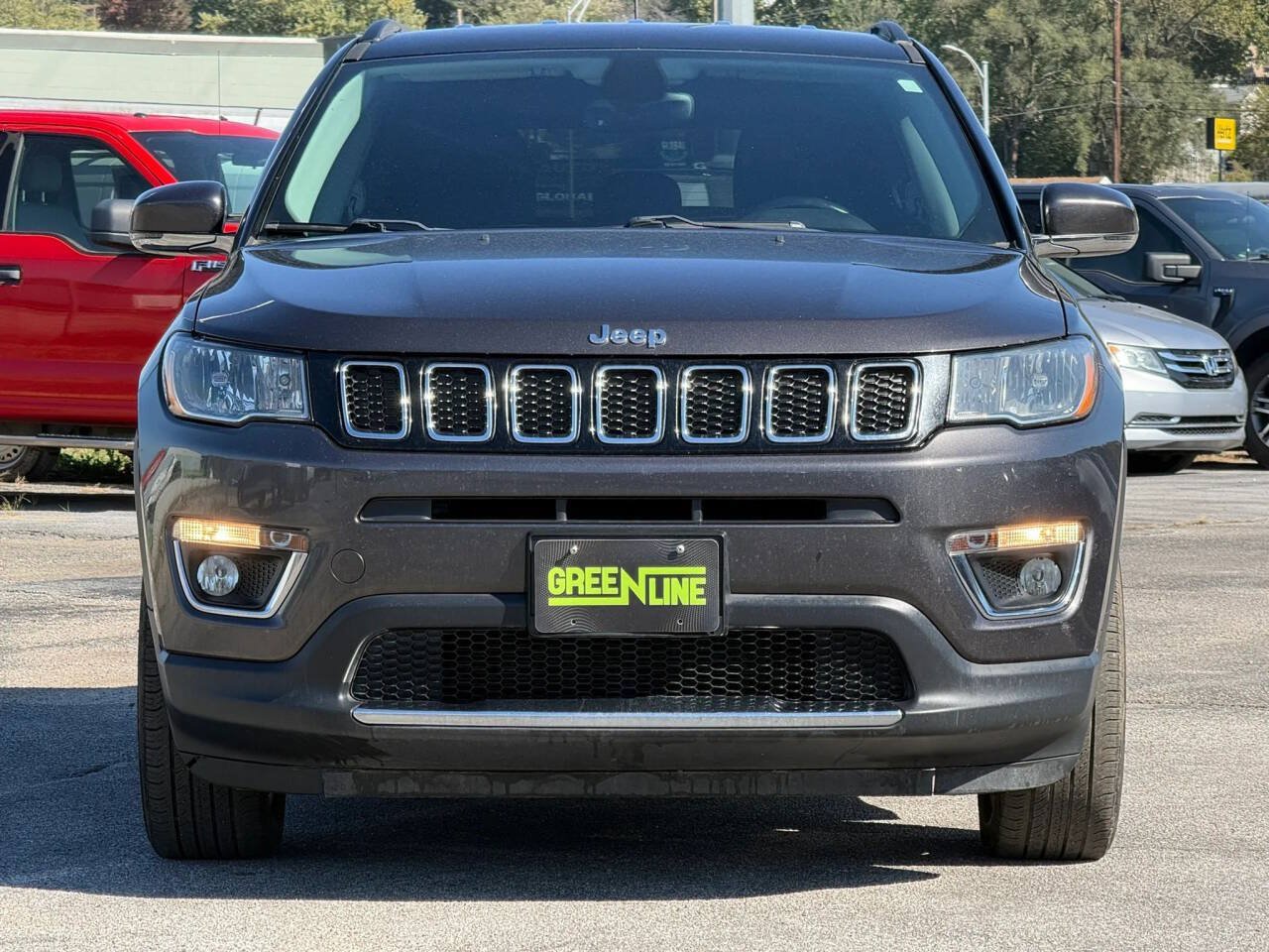 Used 2018 Jeep Compass Limited AWD/4WD image 3