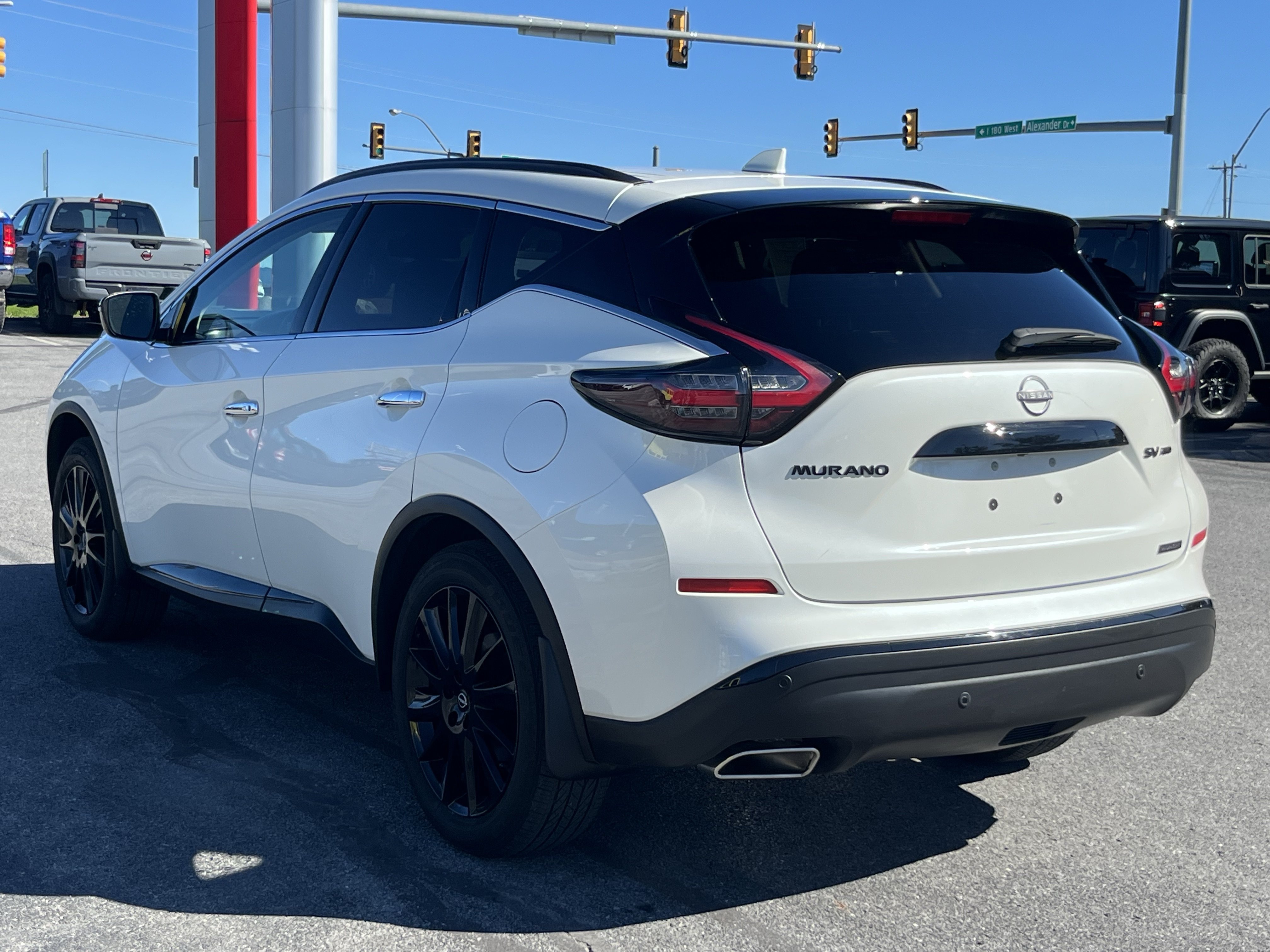 Used 2024 Nissan Murano SV w/ SV Midnight Edition Package AWD/4WD image 8