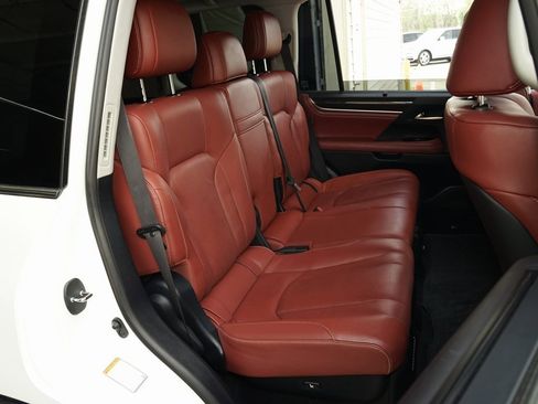 Used 2019 Lexus LX 570 570 image 19