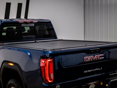 Used 2021 GMC Sierra 2500 Denali w/ Denali Ultimate Package AWD/4WD image 37