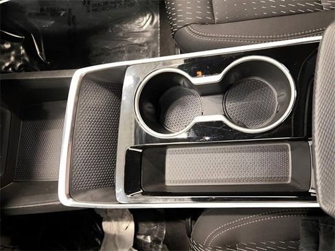 Certified 2025 Chevrolet Equinox LT image 25