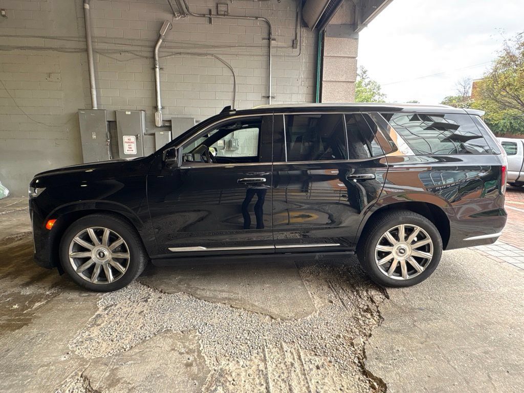 Used 2024 Cadillac Escalade Premium Luxury Platinum AWD/4WD image 6