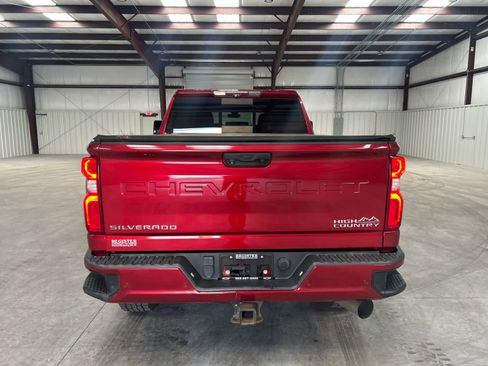 Used 2020 Chevrolet Silverado 2500 High Country w/ Technology Package image 4
