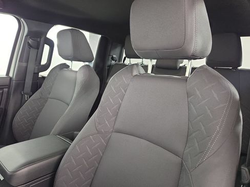 Certified 2024 Toyota Tacoma SR AWD/4WD image 9