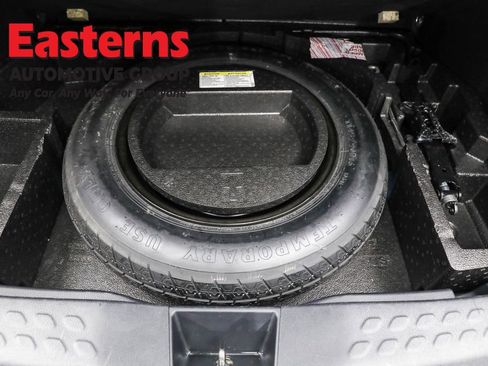 Used 2021 Toyota C-HR XLE image 22