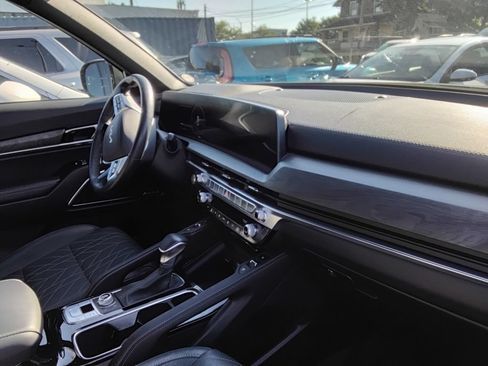 Used 2024 Kia Telluride SX X-Pro AWD/4WD image 7