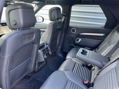 Certified 2025 Land Rover Discovery Dynamic SE AWD/4WD image 30