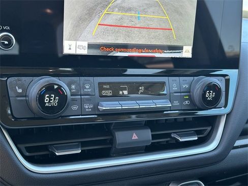 Certified 2024 Toyota Grand Highlander XLE image 18