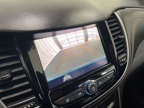 Used 2022 Chevrolet Trax LT w/ Driver Confidence Package image 15