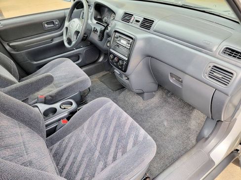 Used 1999 Honda CR-V EX image 18