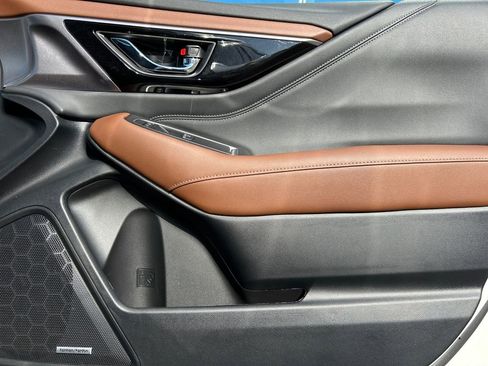 Used 2025 Subaru Outback Touring XT w/ Popular Package #2 image 25