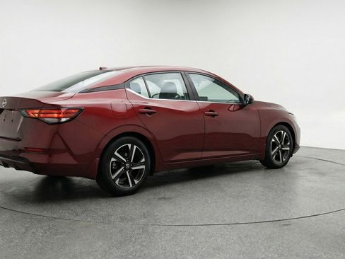 Used 2025 Nissan Sentra SV FWD image 9