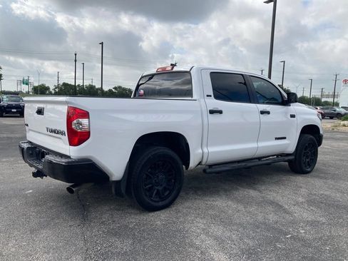 Used 2021 Toyota Tundra SR5 w/ SR5 Leather Package AWD/4WD image 5