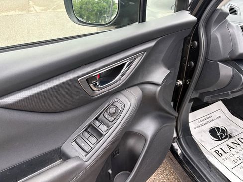 Used 2024 Subaru Forester Premium AWD/4WD image 10