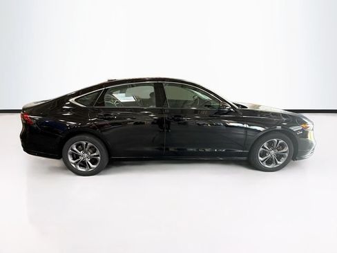 Used 2025 Honda Accord EX-L image 5
