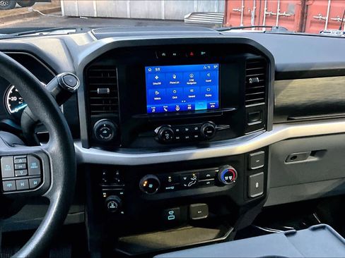 Used 2021 Ford F150 XLT w/ XTR Package image 6