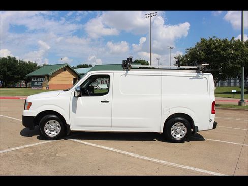 Used 2021 Nissan NV 2500 SV w/ Navigation Package RWD image 2