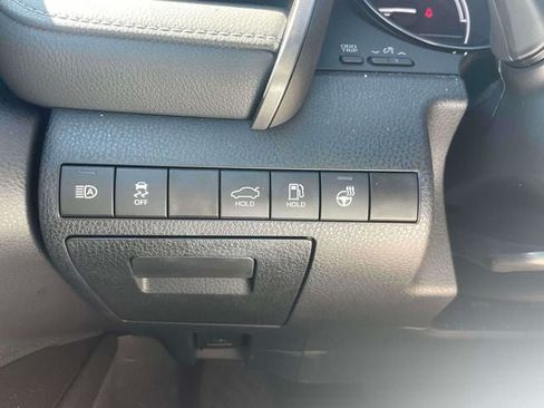 Used 2024 Toyota Camry SE w/ Cold Weather Package FWD image 24