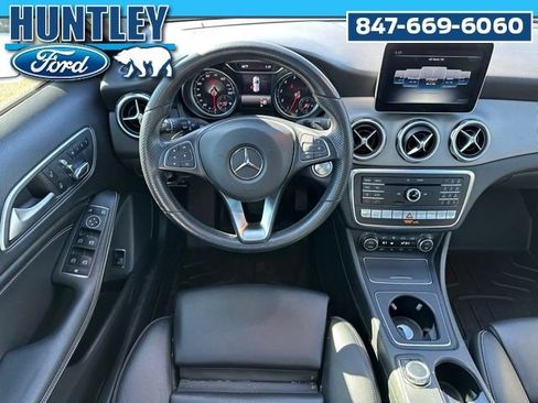 Used 2020 Mercedes-Benz GLA 250 4MATIC image 16