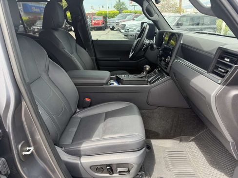 Used 2025 Lexus GX 550 w/ Accessory Package (2T) AWD/4WD image 26