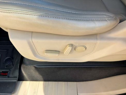 Used 2019 Ford F150 Lariat w/ Equipment Group 501A Mid image 21