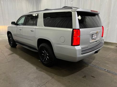 Used 2018 Chevrolet Suburban LT AWD/4WD image 5