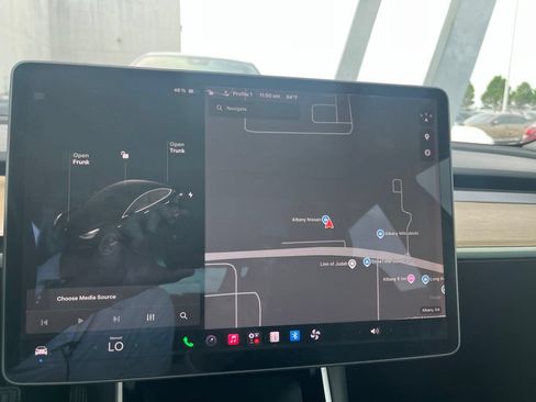 Used 2018 Tesla Model 3 Long Range RWD image 15
